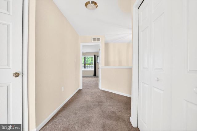 175 N OAKWOOD, Selinsgrove, PA 17870