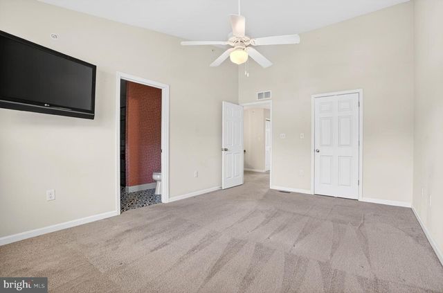 175 N OAKWOOD, Selinsgrove, PA 17870
