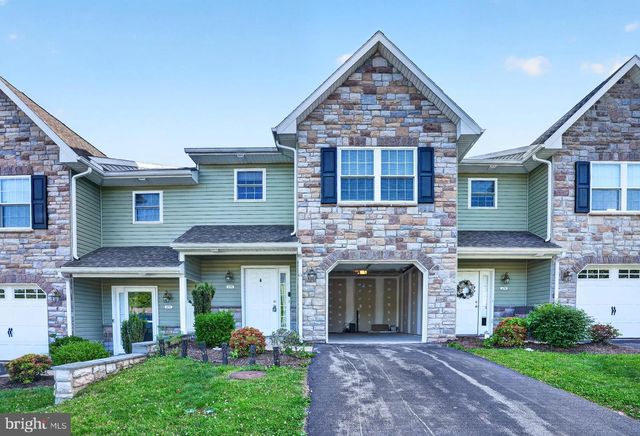 175 N OAKWOOD, Selinsgrove, PA 17870