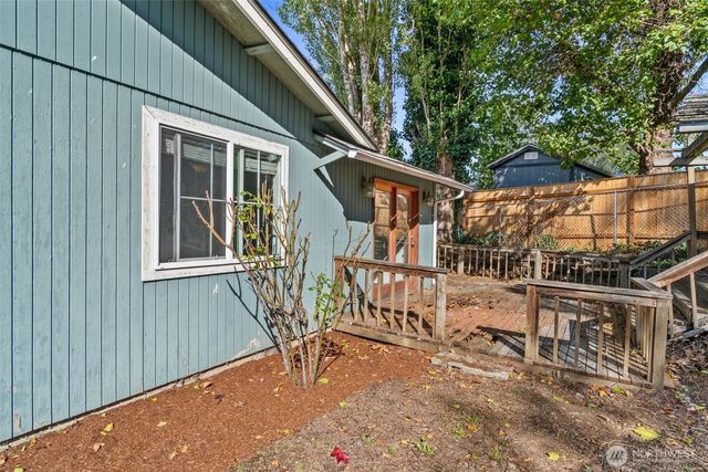 16424 126th Place SE, Renton, WA 98058