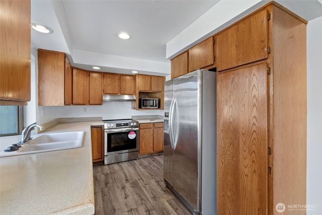 16424 126th Place SE, Renton, WA 98058