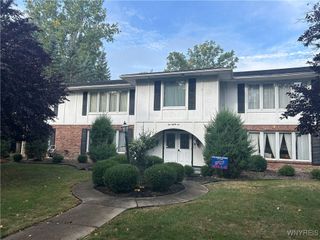 186 Peppertree Drive, Amherst, NY 14228