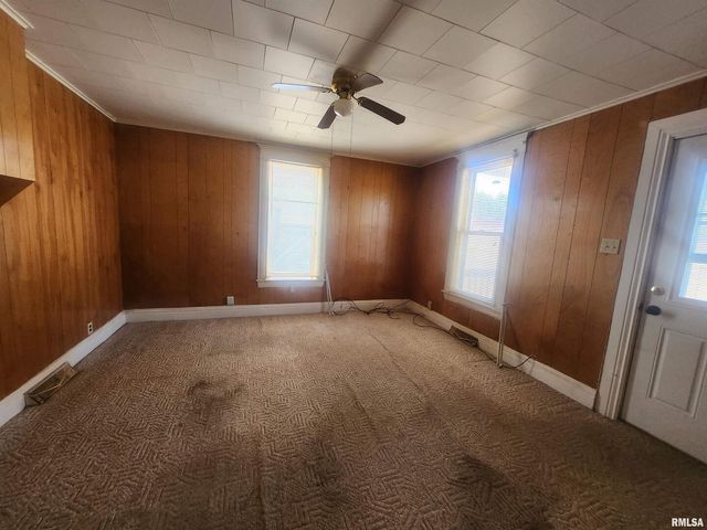 718 W WATER Street, Pinckneyville, IL 62274