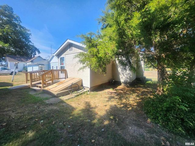 718 W WATER Street, Pinckneyville, IL 62274