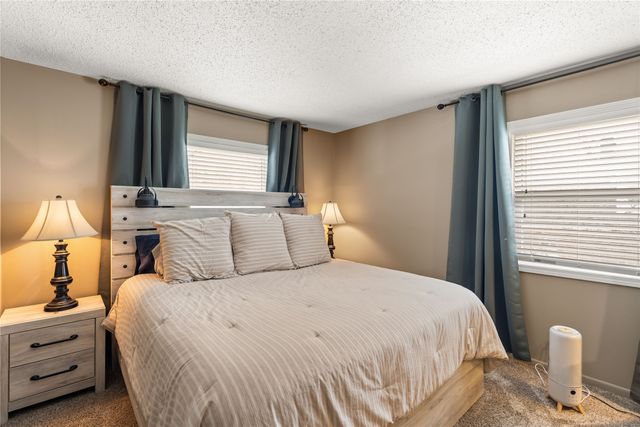 2604 69th Street, Urbandale, IA 50322