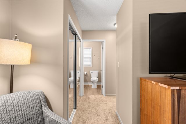 2604 69th Street, Urbandale, IA 50322