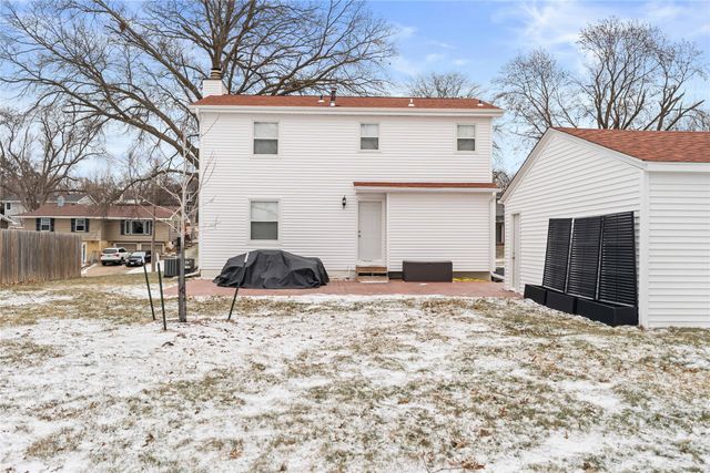 2604 69th Street, Urbandale, IA 50322