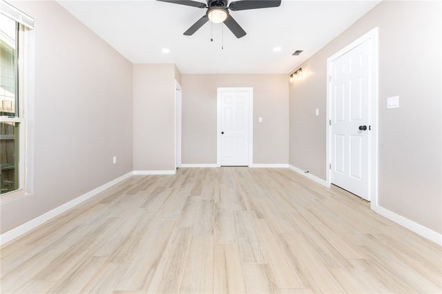 2018 Braeswood Dr, Corpus Christi, TX 78412