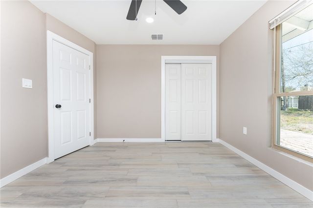 2018 Braeswood Dr, Corpus Christi, TX 78412