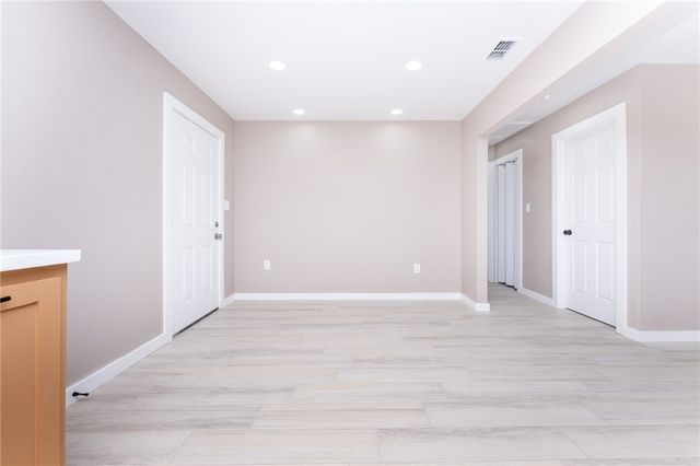 2018 Braeswood Dr, Corpus Christi, TX 78412