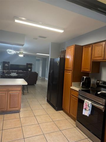 1507 1509 SE 24th Ave, Cape Coral, FL 33990
