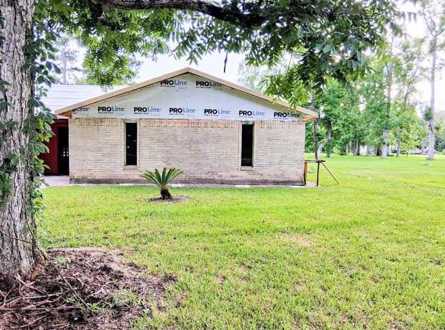 221 Tebo Street, Ames, TX 77575