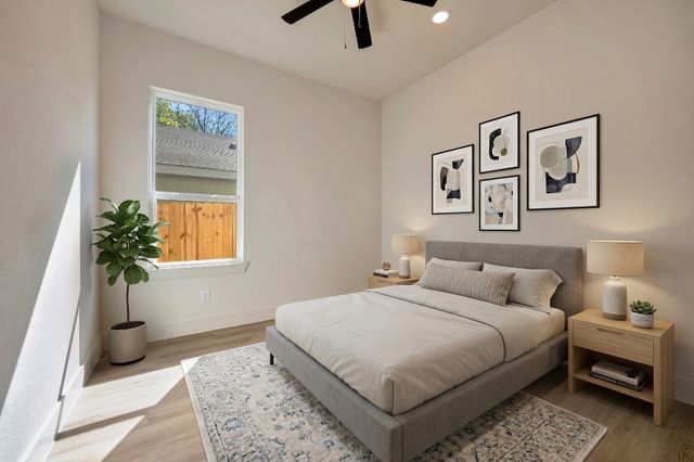 929 E Magnolia Avenue, Fort Worth, TX 76104