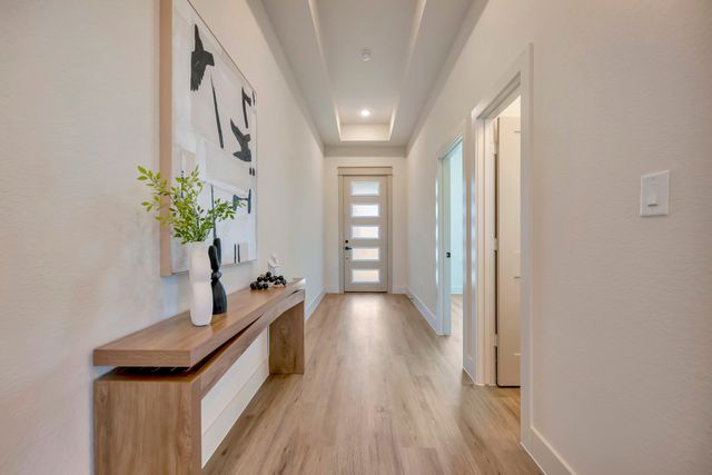 929 E Magnolia Avenue, Fort Worth, TX 76104