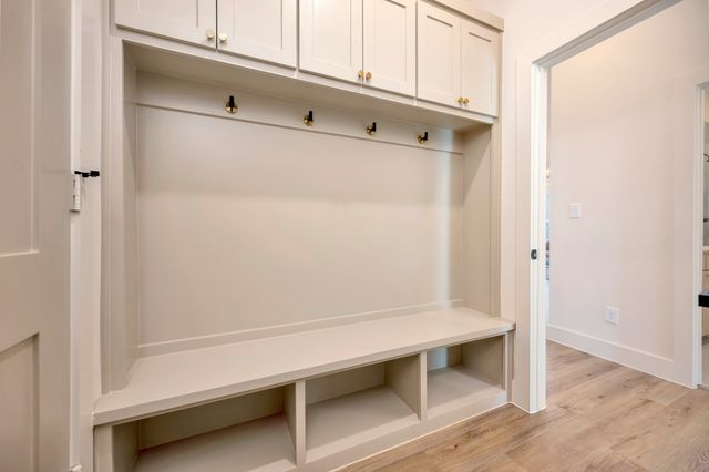 929 E Magnolia Avenue, Fort Worth, TX 76104