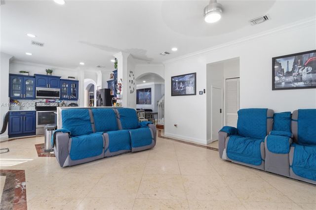 10816 SW 247th St, Homestead, FL 33032