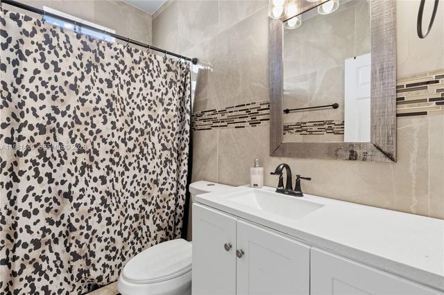 10816 SW 247th St, Homestead, FL 33032