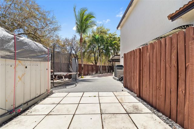 10816 SW 247th St, Homestead, FL 33032