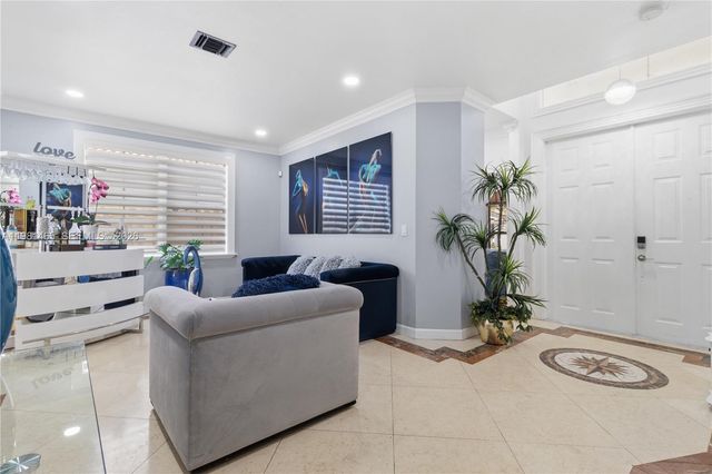 10816 SW 247th St, Homestead, FL 33032