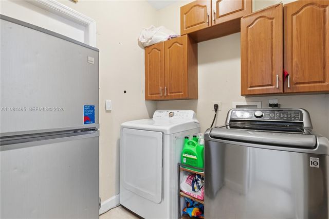 10816 SW 247th St, Homestead, FL 33032