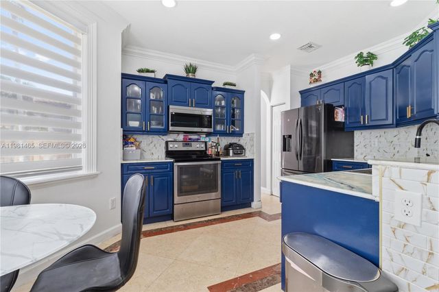 10816 SW 247th St, Homestead, FL 33032