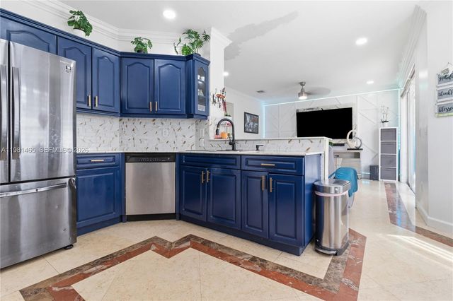 10816 SW 247th St, Homestead, FL 33032