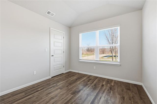 21826 Franklin Street, Spring Hill, KS 66083