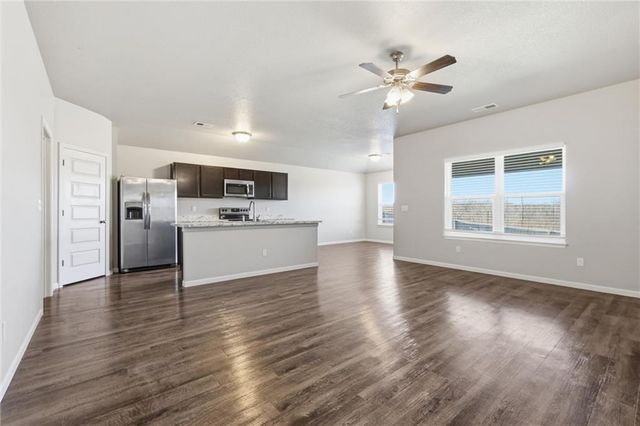 21826 Franklin Street, Spring Hill, KS 66083