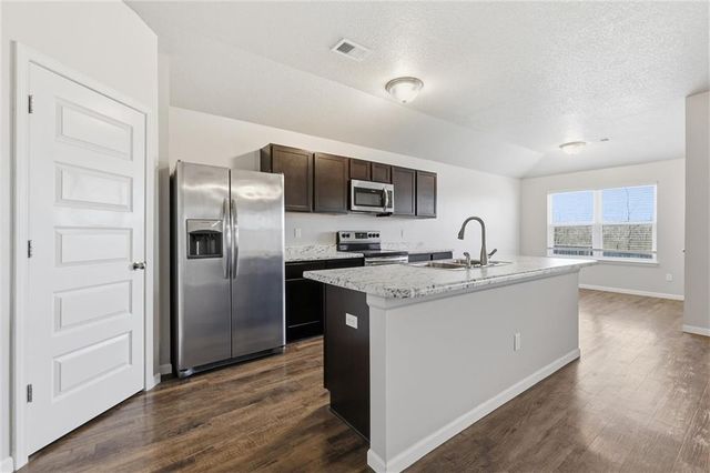 21826 Franklin Street, Spring Hill, KS 66083