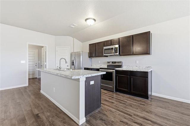 21826 Franklin Street, Spring Hill, KS 66083