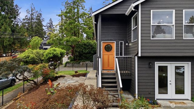 8803 15th Avenue NE, Seattle, WA 98115