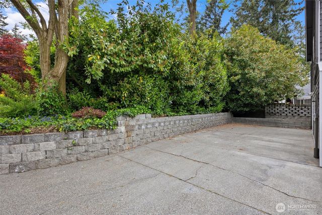 8803 15th Avenue NE, Seattle, WA 98115