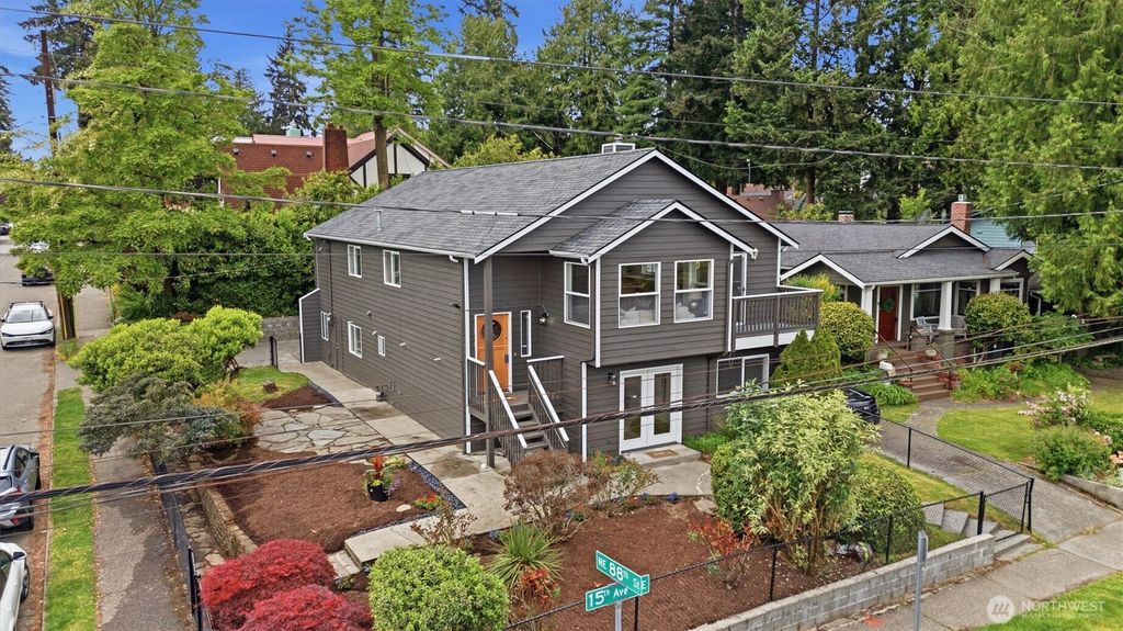 8803 15th Avenue NE, Seattle, WA 98115