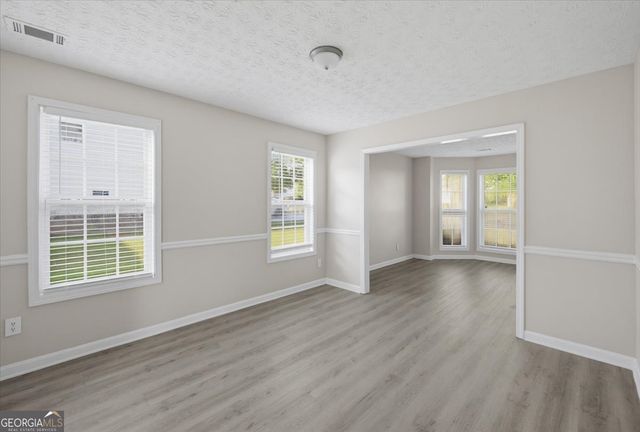 3246 Shady Valley Lane, Loganville, GA 30052