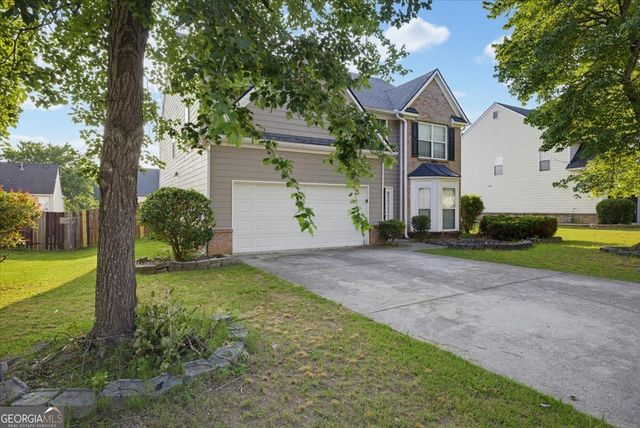 3246 Shady Valley Lane, Loganville, GA 30052