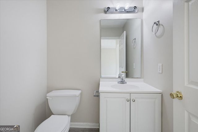 3246 Shady Valley Lane, Loganville, GA 30052