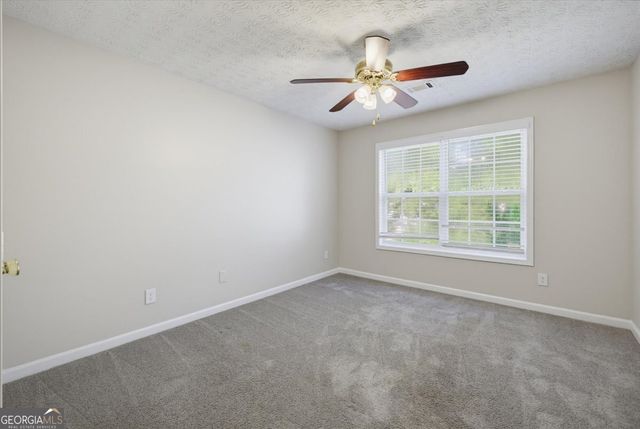 3246 Shady Valley Lane, Loganville, GA 30052