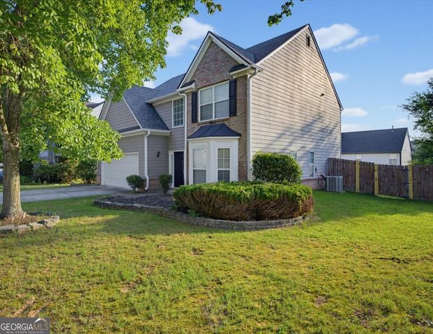 3246 Shady Valley Lane, Loganville, GA 30052