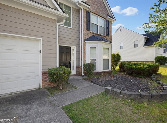3246 Shady Valley Lane, Loganville, GA 30052