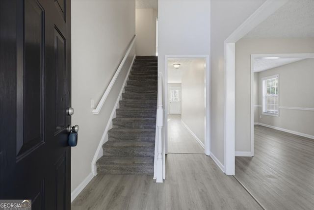3246 Shady Valley Lane, Loganville, GA 30052