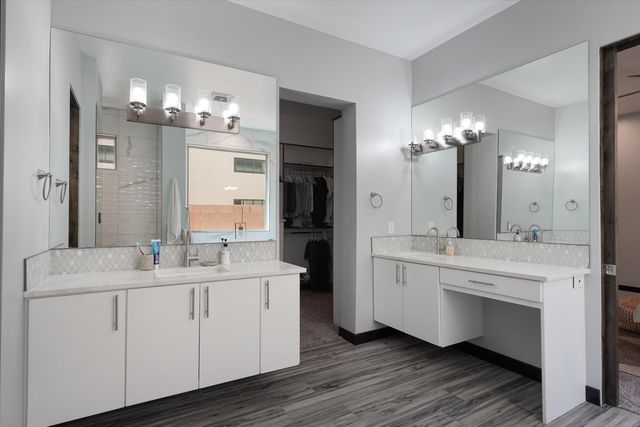 8832 Silver Oak Lane NE, Albuquerque, NM 87113