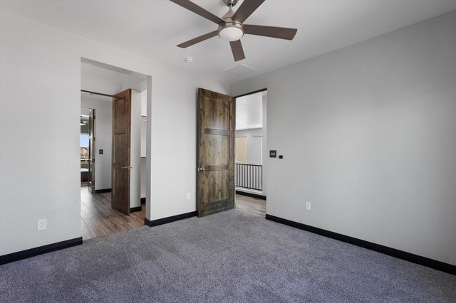8832 Silver Oak Lane NE, Albuquerque, NM 87113