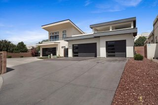 8832 Silver Oak Lane NE, Albuquerque, NM 87113
