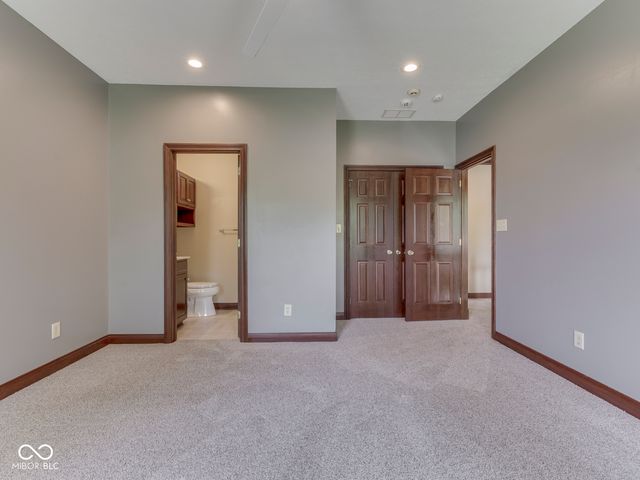 20 Forrests Edge Court, Indianapolis, IN 46227
