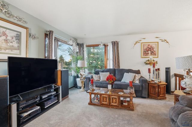 2709 CAMERON DR, Rapid City, SD 57702