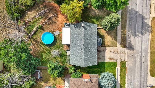 2709 CAMERON DR, Rapid City, SD 57702