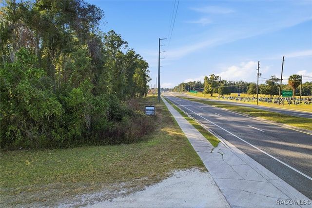 3132 W Gulf To Lake Highway, Lecanto, FL 34461