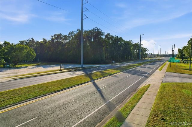 3132 W Gulf To Lake Highway, Lecanto, FL 34461
