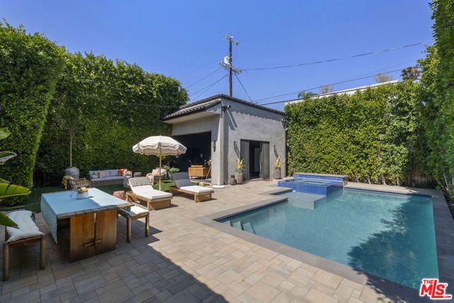 812 N Harper Avenue, Los Angeles, CA 90046