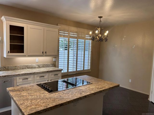 5146 Caminito Vista Lujo, San Diego, CA 92130
